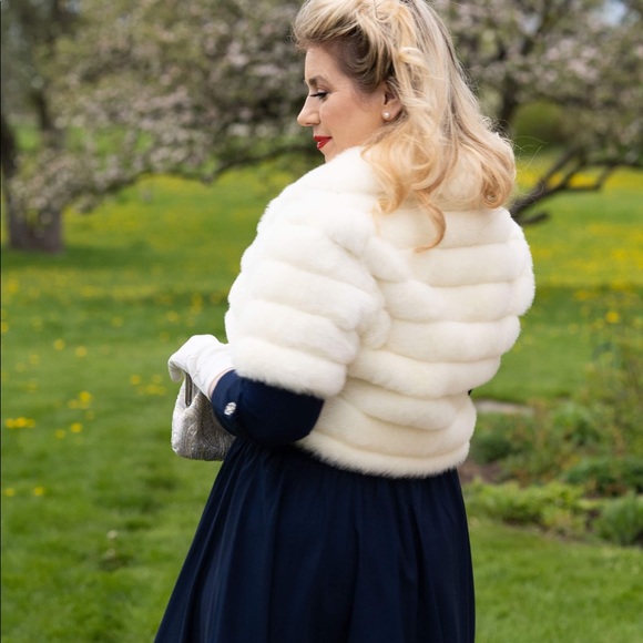 Faux fur bolero - Picture 3 of 8